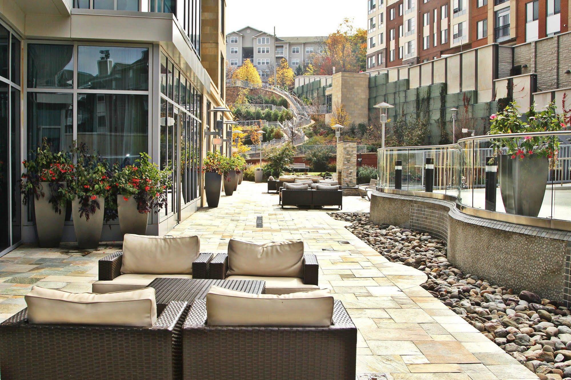 Weichert Suites At The Ovation McLean Exterior foto